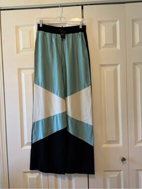 Maje Geometric Print Wide Leg
Pants NWT Maje size 1